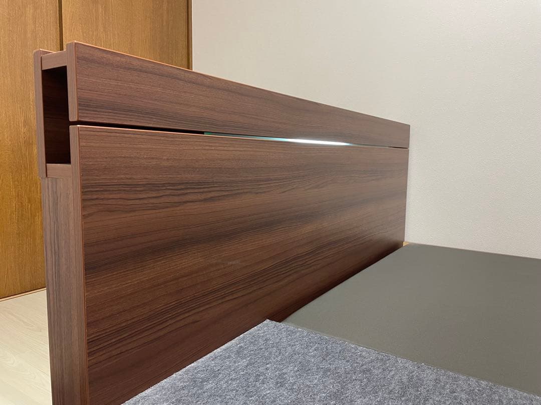 クイーンベッドフレーム ニホンベッド 収納付き