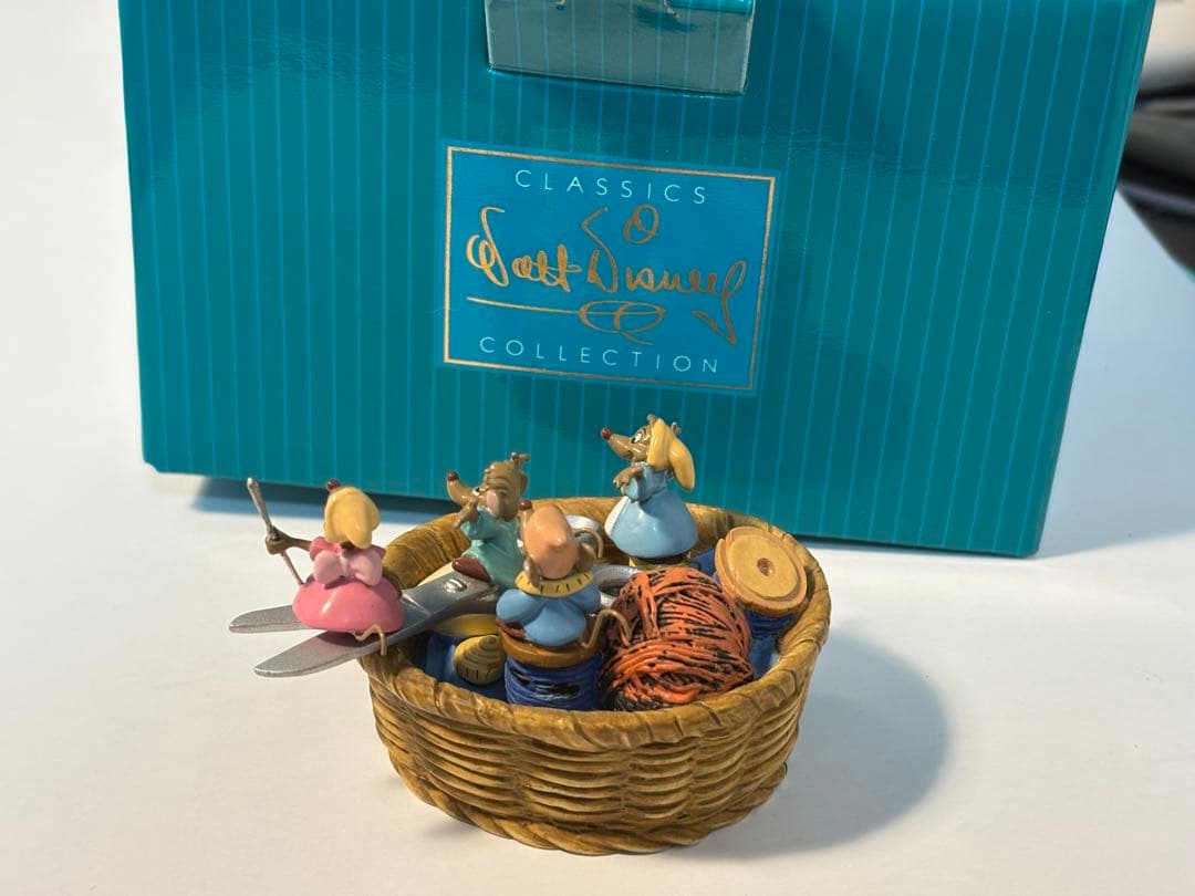 ディズニー　CLASSICS collection