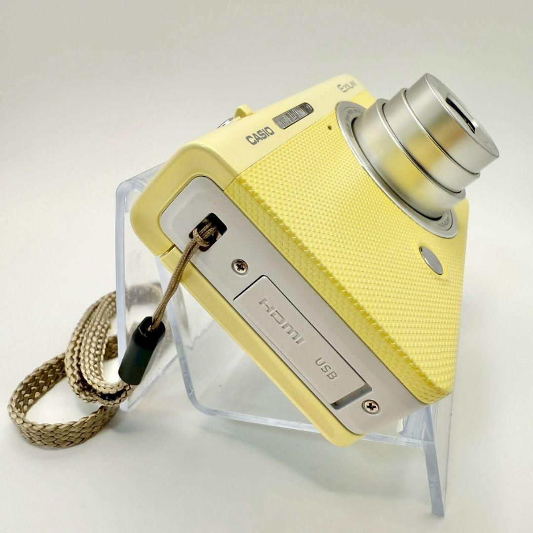 【最安値・極美品】CASIO EXlLIM EX ZR70 カシオ　818-7