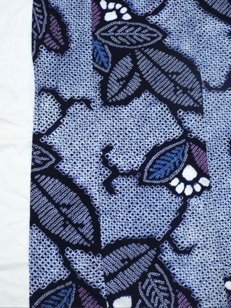 【浴衣】有松鳴海絞り◆美品◆手縫い 木の葉・唐草 青色 身丈150裄65.5