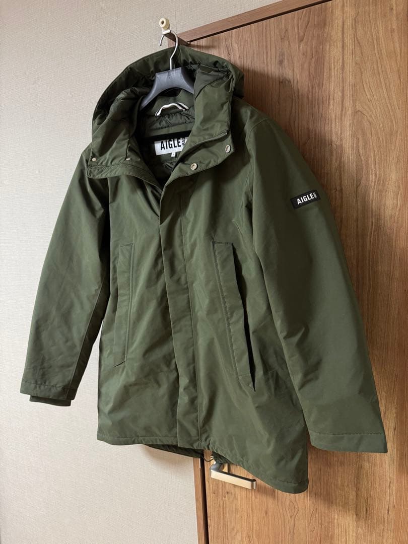 エーグルゴアテックスダウンXLカーキ新品同様！現行モデルをお買い得に！