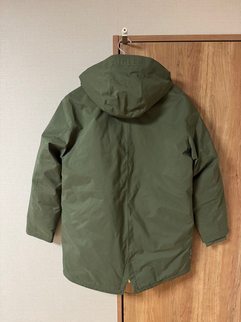 エーグルゴアテックスダウンXLカーキ新品同様！現行モデルをお買い得に！
