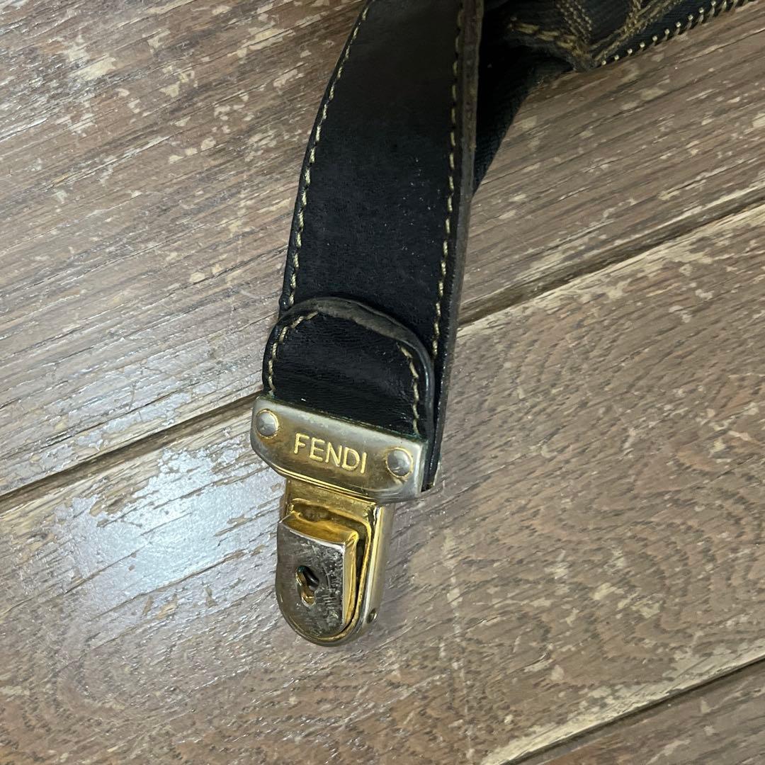 フェンディFENDI大きめワンハンドルバッグ ハンドバッグ　バニティバッグ