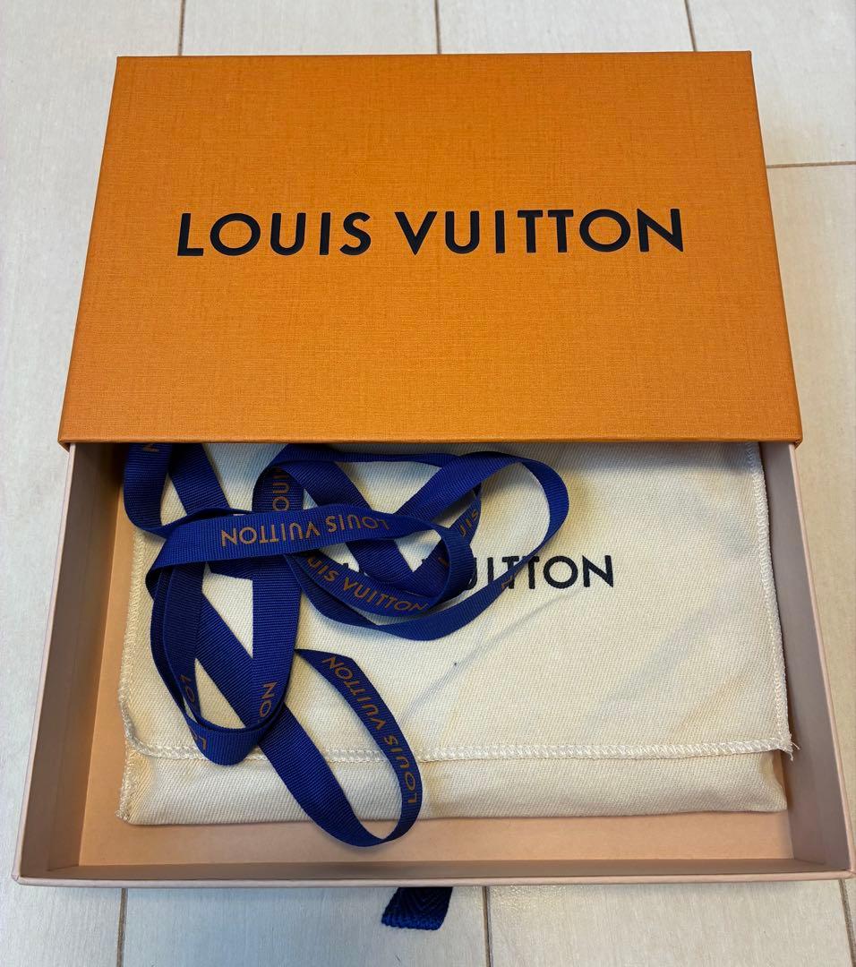 LOUIS VUITTON 携帯ケース リ・トランク iPhone14PRO