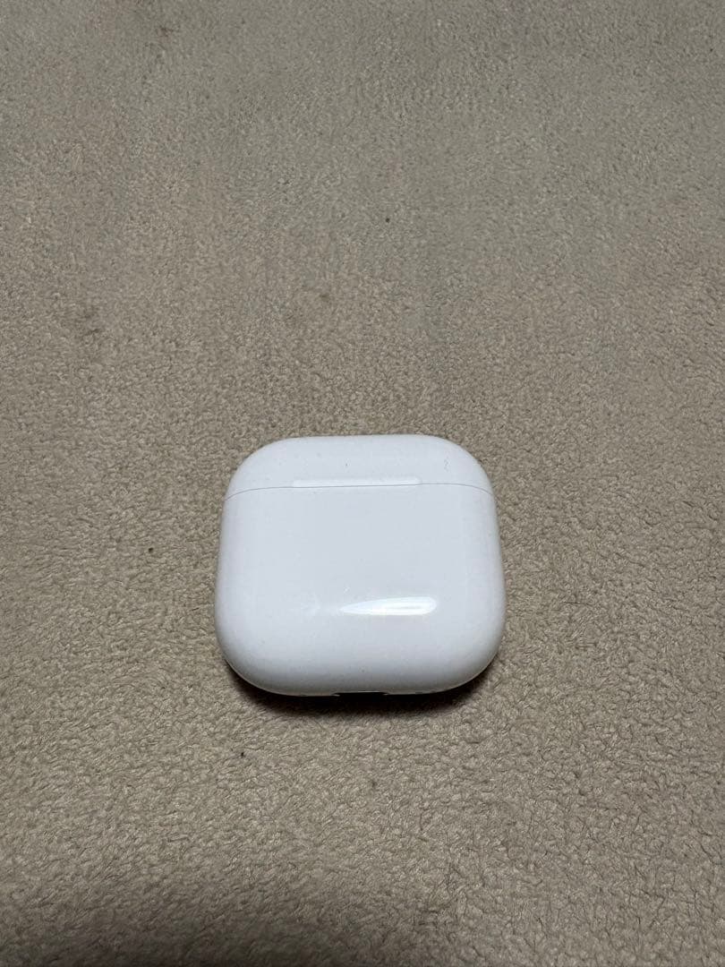 《年末セール31日まで》AirPods 4 アクティブノイズキャンセリング搭載
