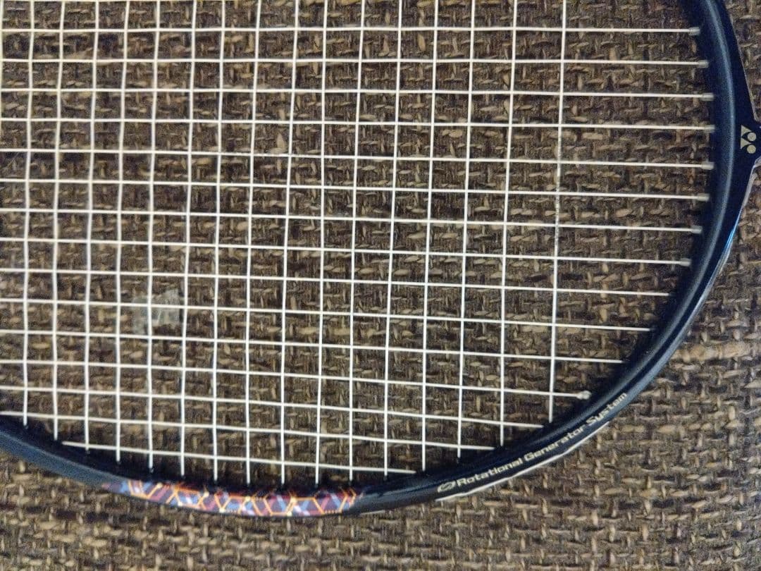 [美品] YONEX ヨネックスバドミントンラケット アストロクス00