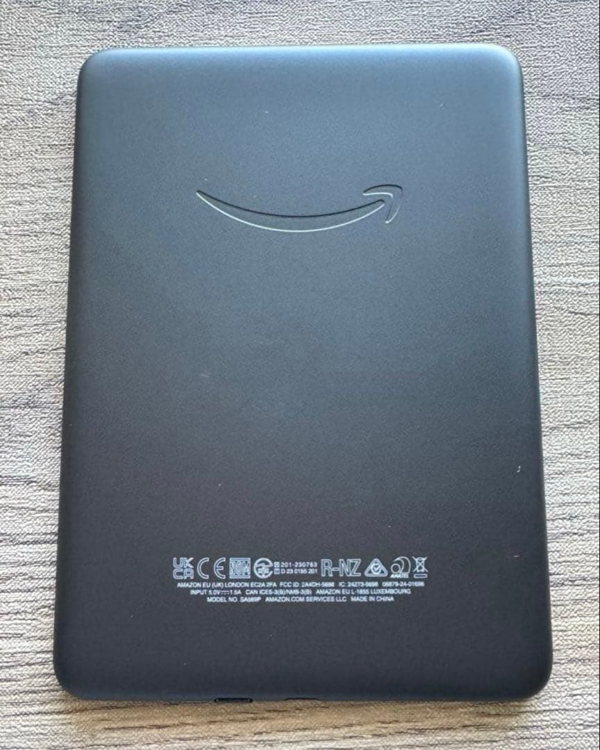 Kindle Paperwhite シグニチャー 32GB カバー付き 12世代