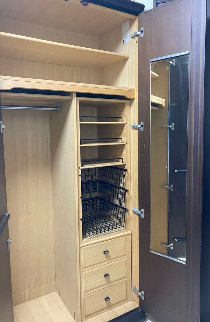 天然木クローゼット　洋ダンス　ミラー付き　収納ダンス　婚礼家具　洋服ダンス