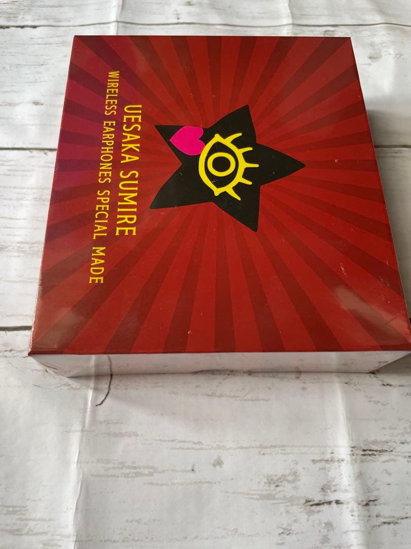 上坂すみれ　ワイヤレスイヤホン