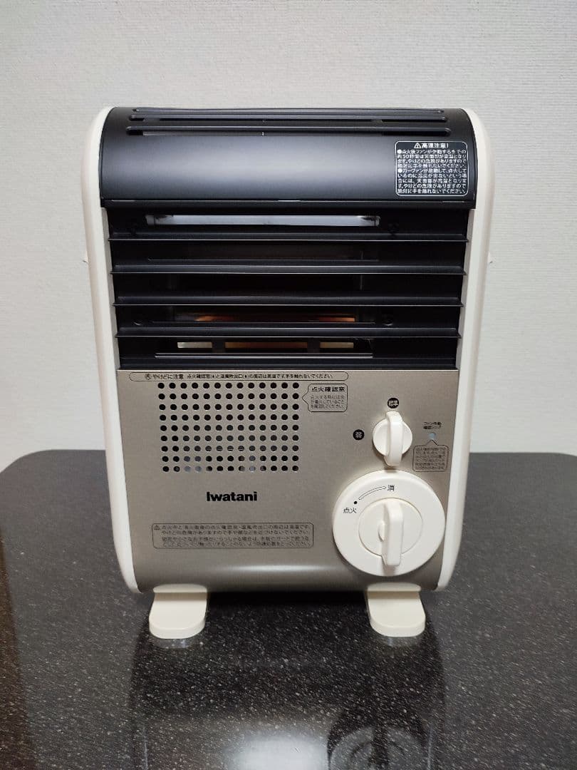 Iwatani カセットガスファンヒーター 風暖　CB-FH-1
