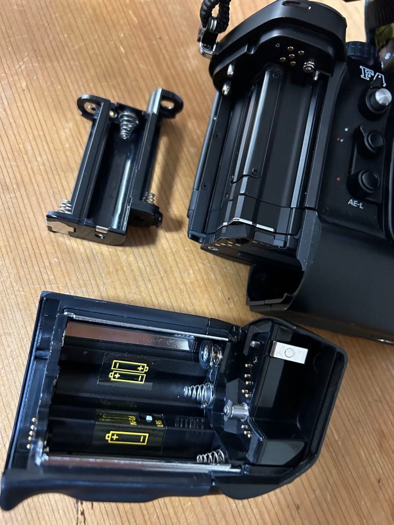 Nikon フィルム一眼レフ F4 +MB‐21動作確認済