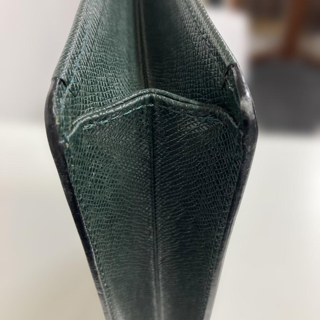 ルイヴィトン　ブランド　グリーン　ビジネスバッグ　タイガ　メンズ　レディース