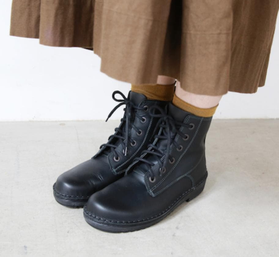 NAOT CLAUDIA 39 ブラック