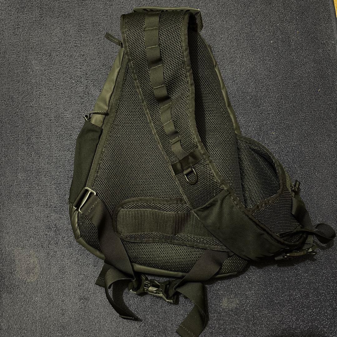 バッグ BLACK OAKLEY LATITUDE SLING PACK BAG