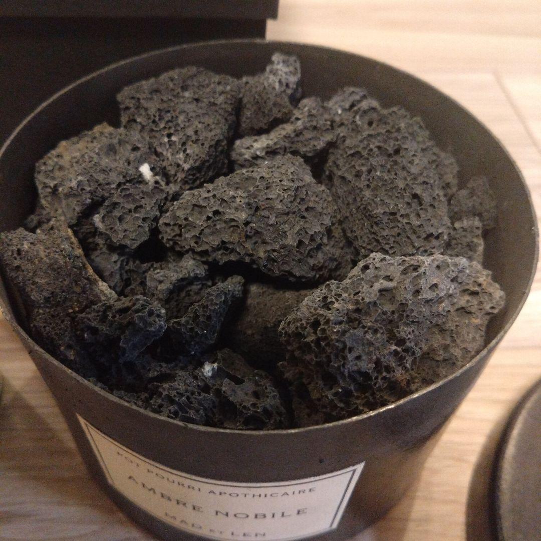 MAD et LEN マドエレンポットポプリ 溶岩石(AMBRE NOBILE)