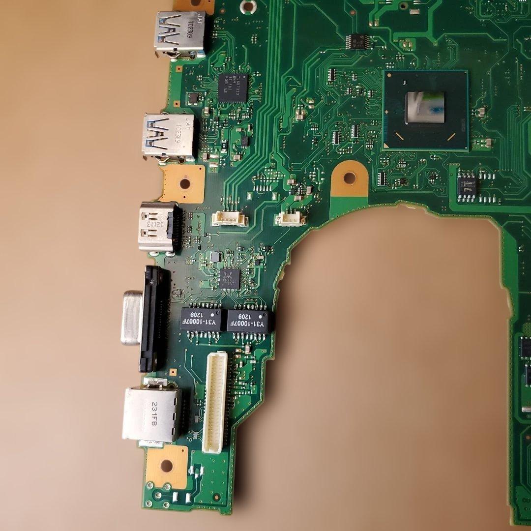 返金対応マザーボード USB Type-C HDMI 接続ポート（管理p3）