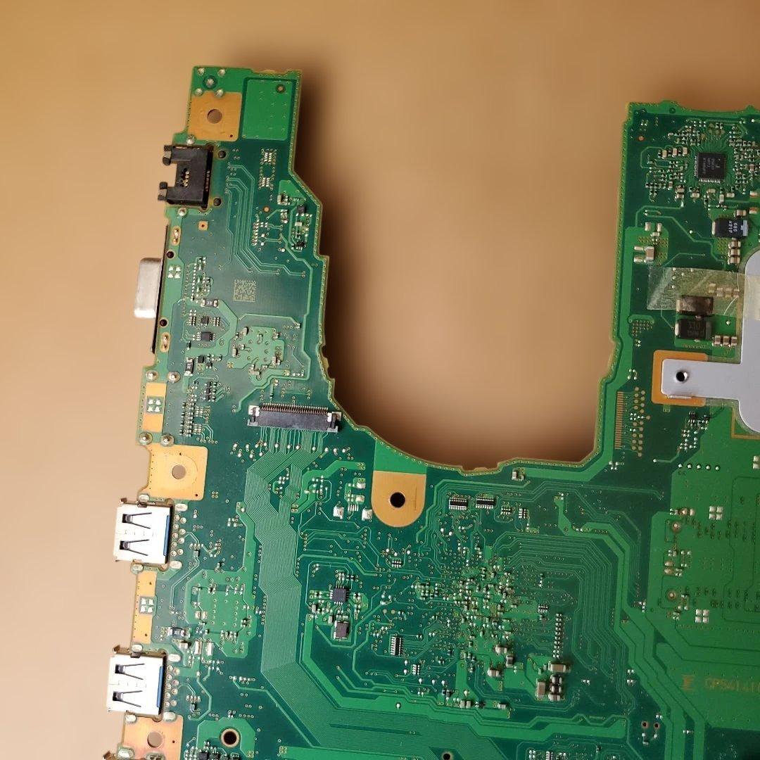 返金対応マザーボード USB Type-C HDMI 接続ポート（管理p3）