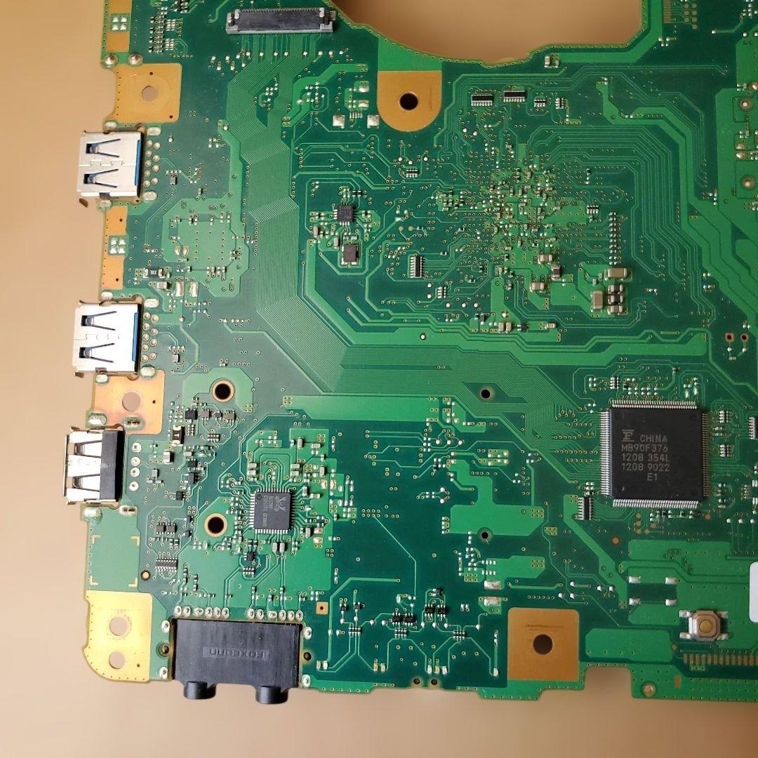 返金対応マザーボード USB Type-C HDMI 接続ポート（管理p3）