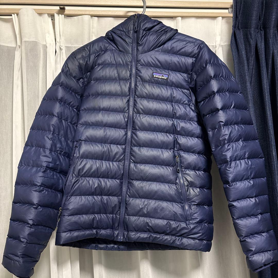 Patagonia ダウンセーターフーディー