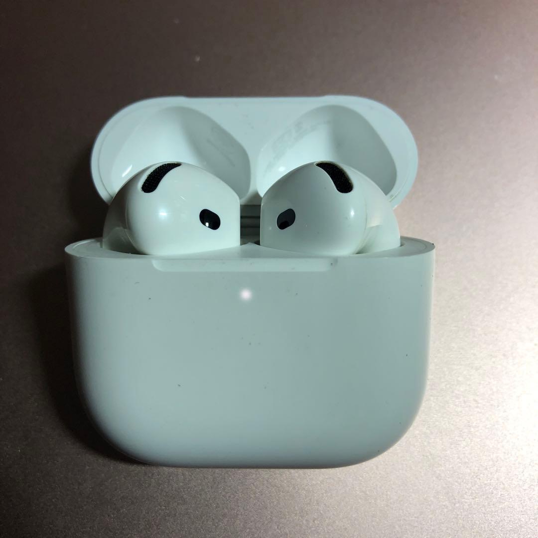 Apple AirPods 第4世代　ANC アクティブノイズキャンセリング