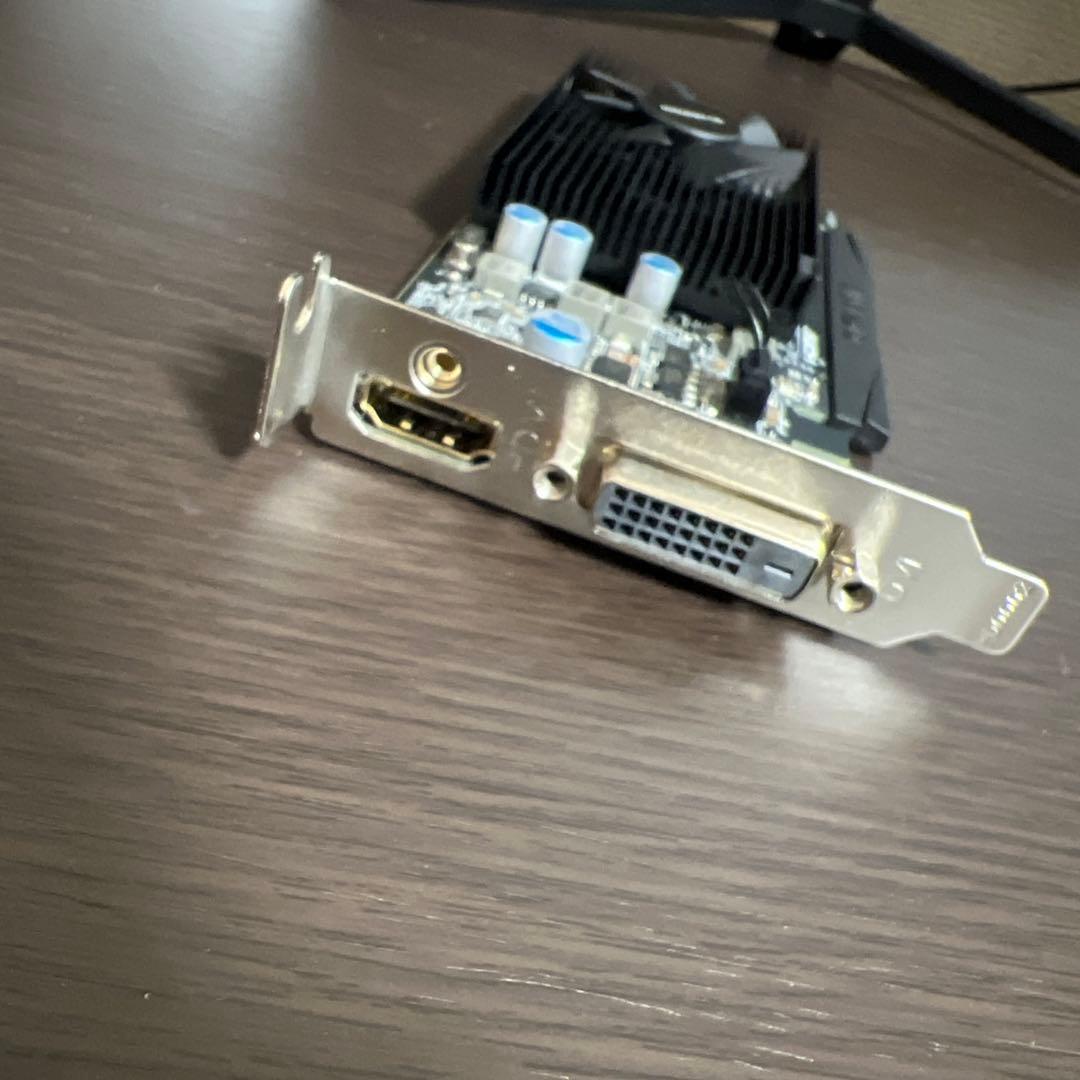 GIGABYTE GT1030 DDR5 2GB グラフィックボード