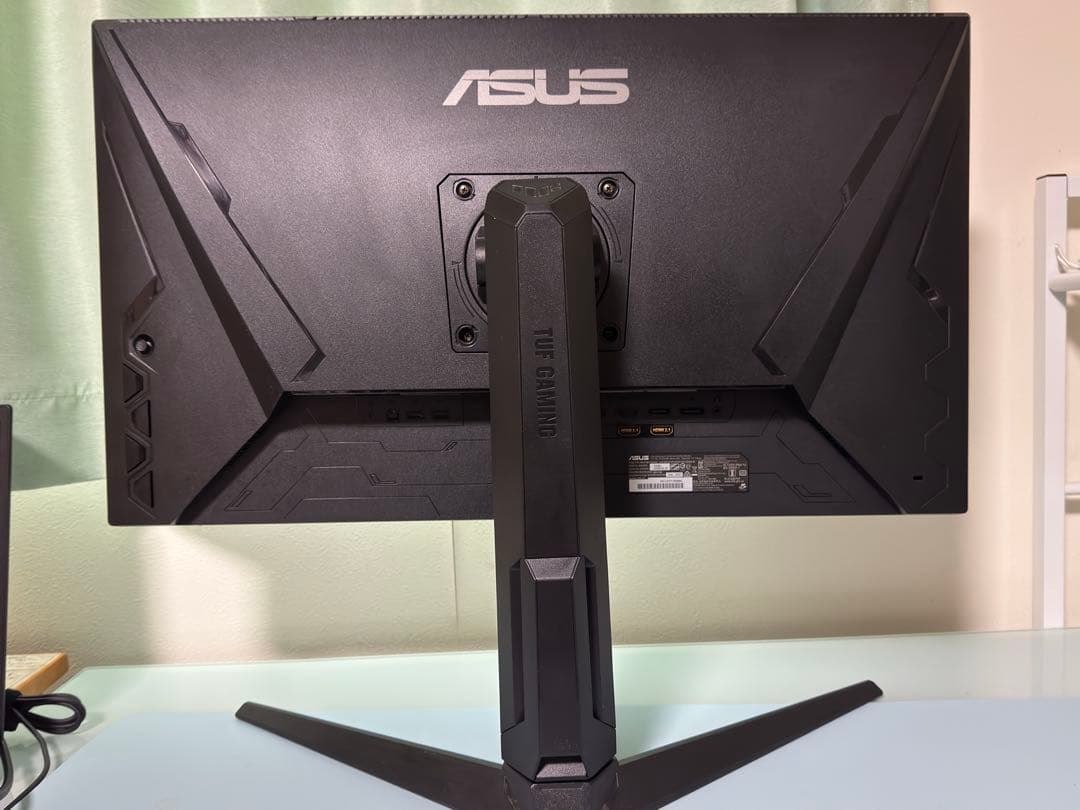 ASUS ゲーミングモニター TUF Gaming VG28UQL1A
