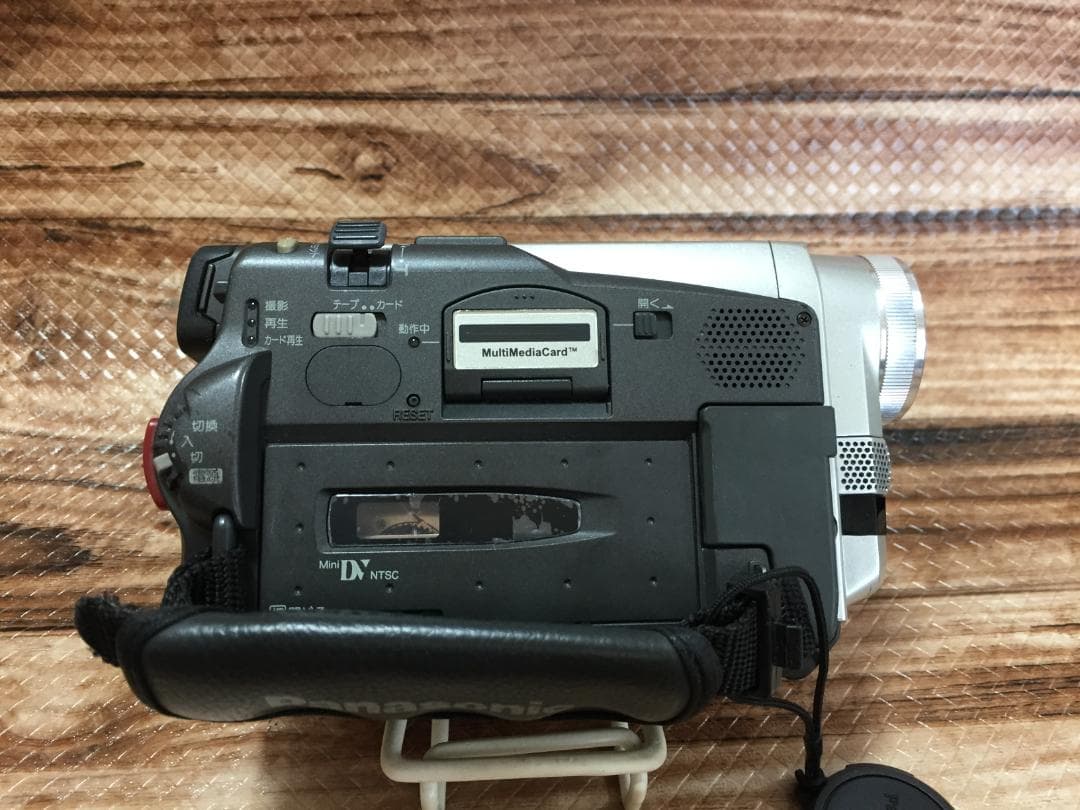 撮影再生ダビングOK　Panasonic　NV-DB1　付属品あり　液晶大画面