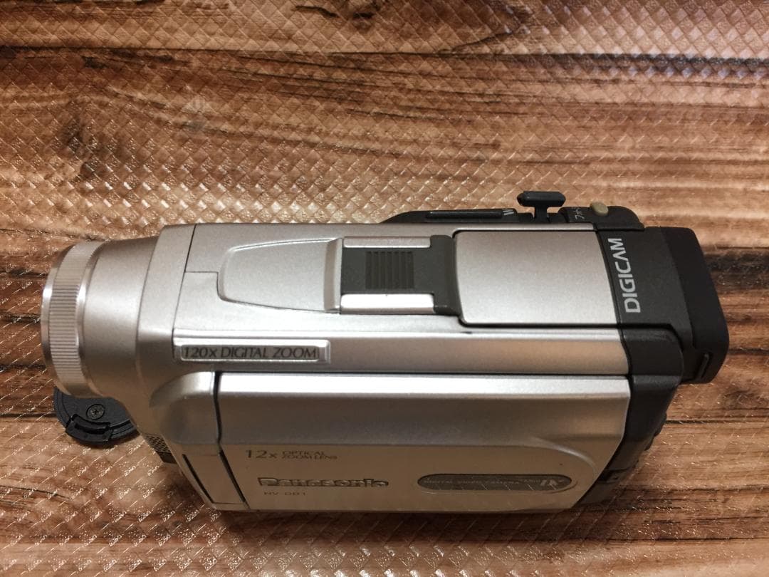 撮影再生ダビングOK　Panasonic　NV-DB1　付属品あり　液晶大画面