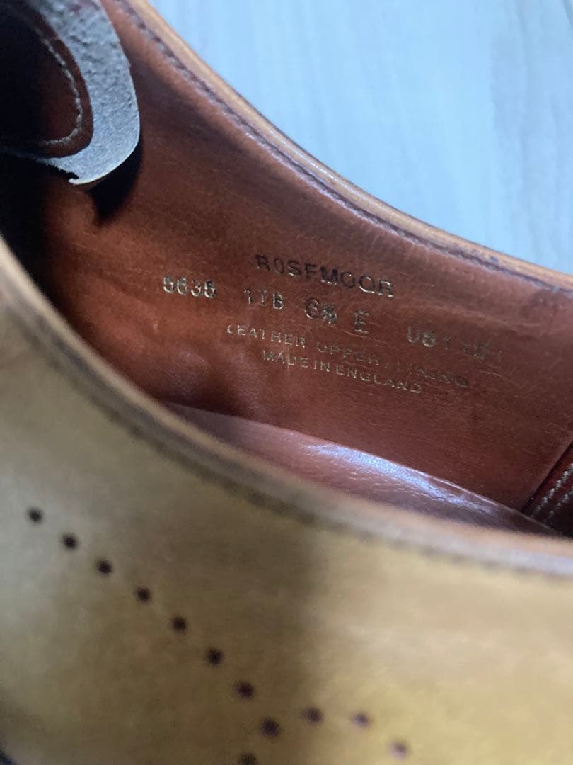 ハンドグレード クロケットアンドジョーンズ ホールカット ROSEMOOR