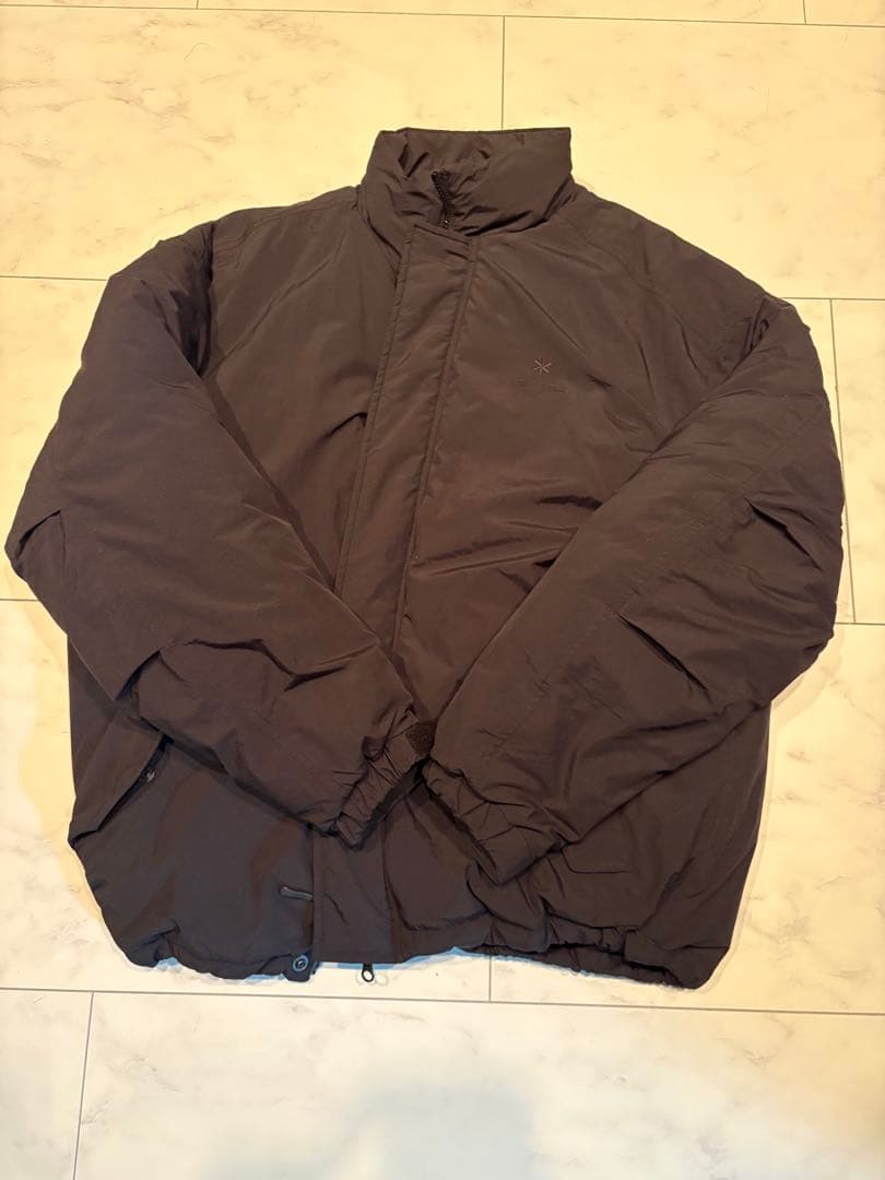 定価25,300円  Peak Insulation Jacket