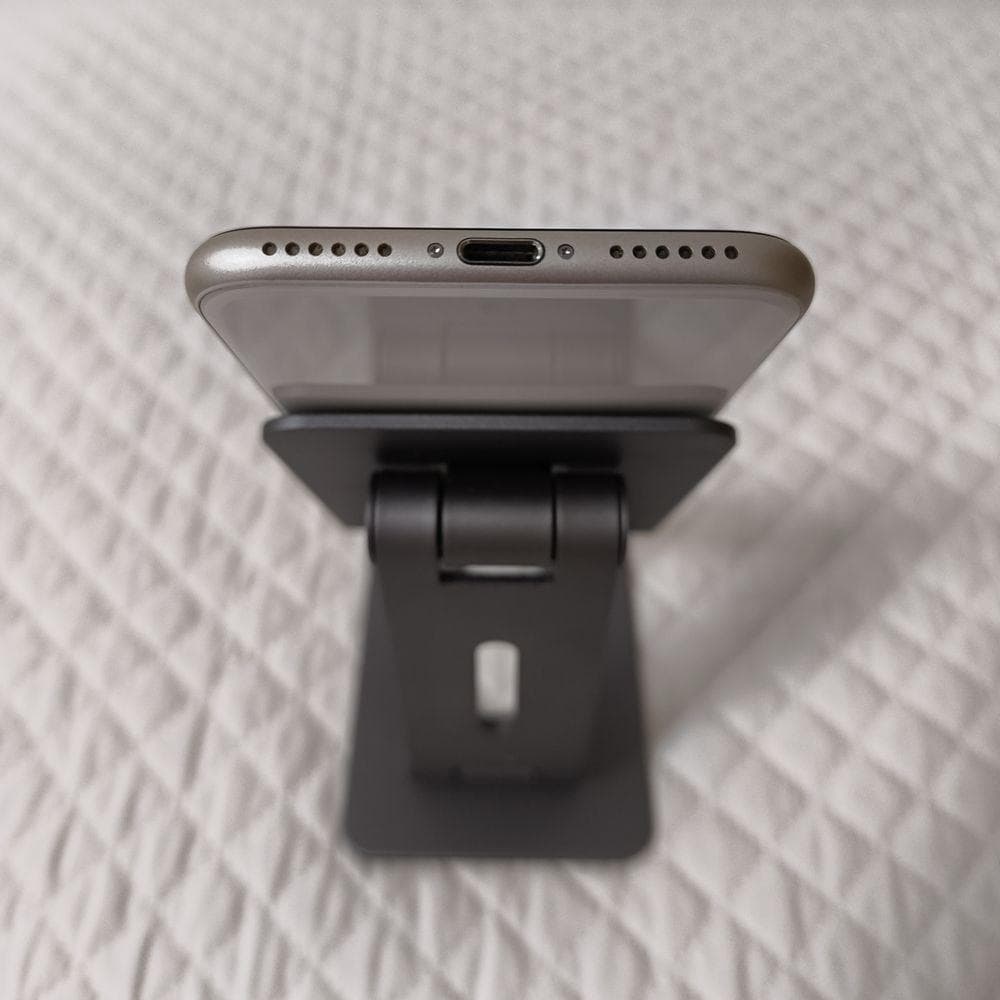 【美品】iPhone SE3 128GB SIMフリー 純正バッテリー