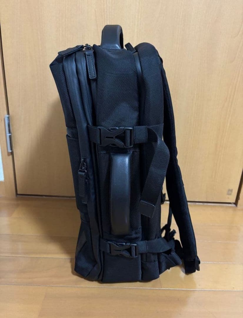 美品　SIMCLEAR ツナグバック　SQUARE Expandable 黒