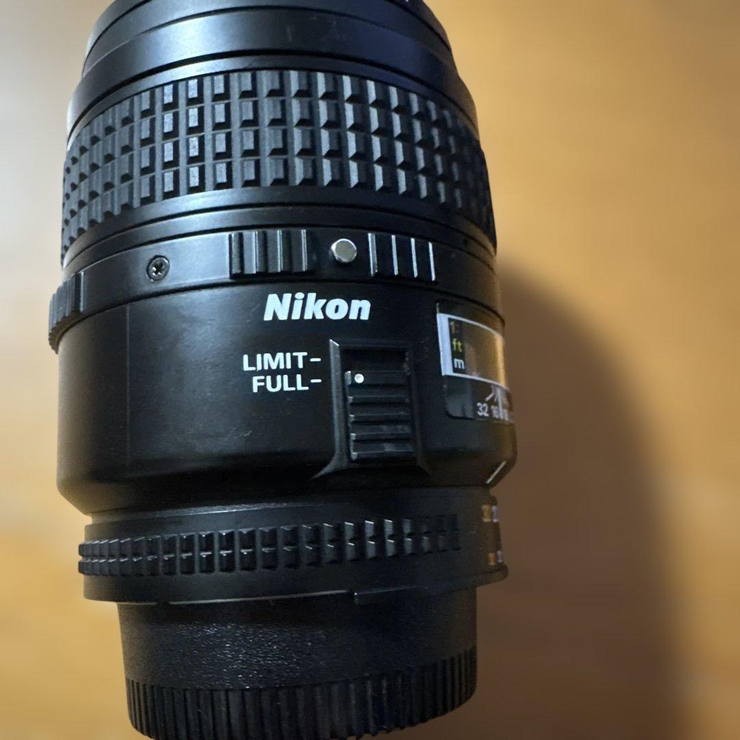 Nikon AF 60mm f/2.8D レンズ