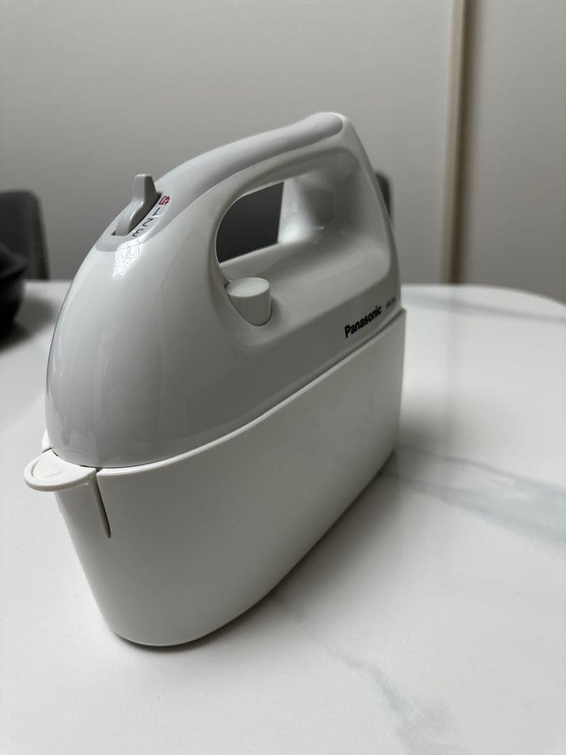【美品】Panasonic ハンドミキサーMK-H4ホワイト泡立て器