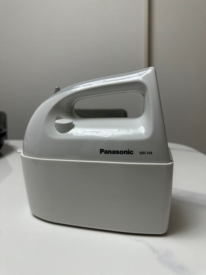 【美品】Panasonic ハンドミキサーMK-H4ホワイト泡立て器