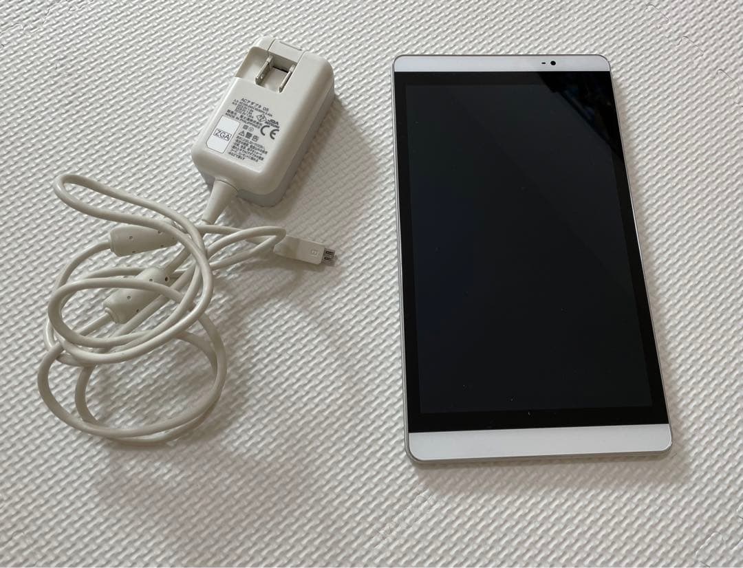 【早い者勝ち】軽い！ 8インチ　タブレット　ドコモ　docomo　d-02H