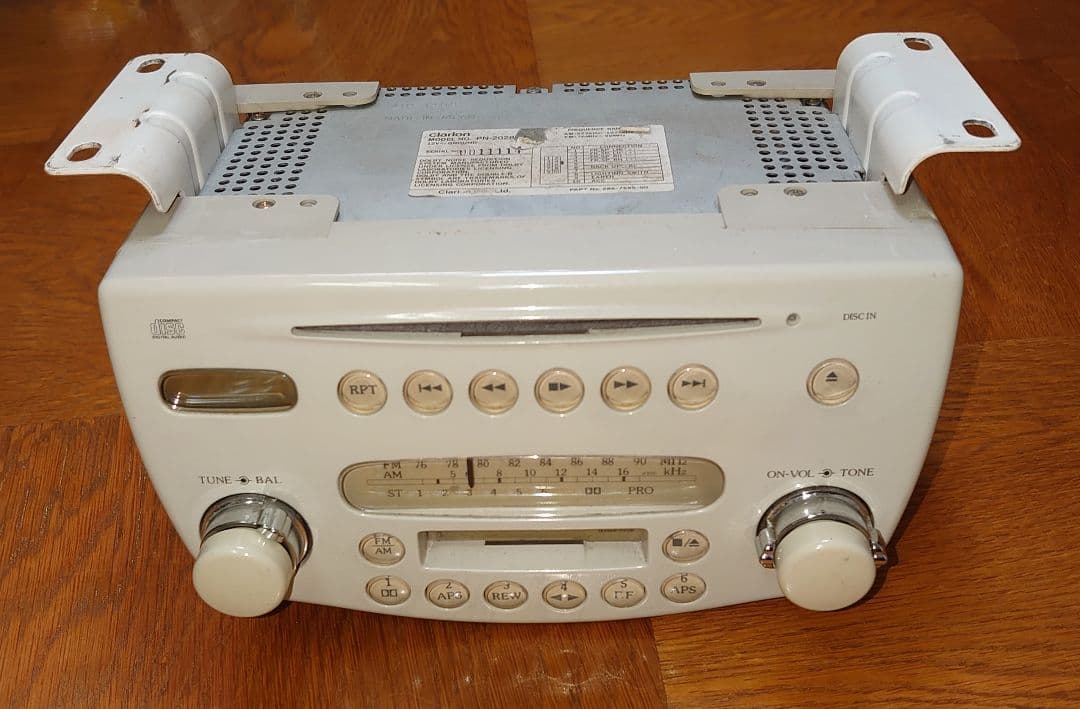 日産フィガロ 希少 純正オーディオ ラジオ.CD.カセット動作確認済み