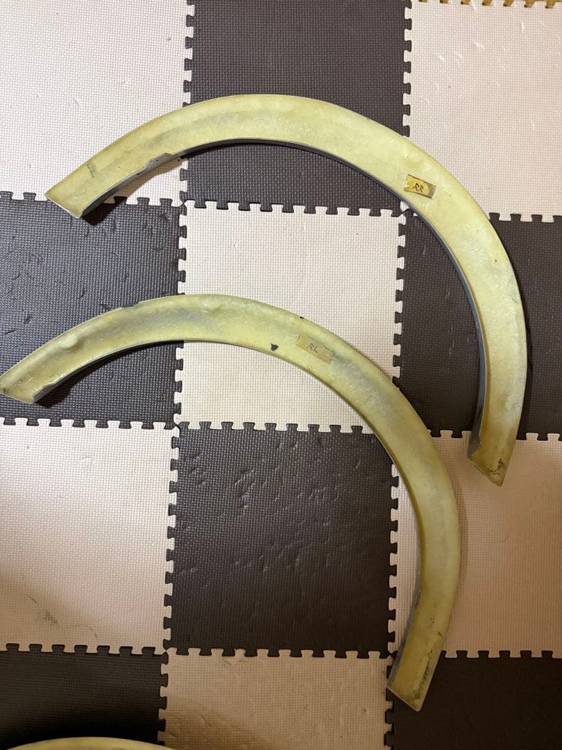 ダイハツ ミラジーノ オーバーフェンダー 貼り付けタイプ 4枚セット 中古