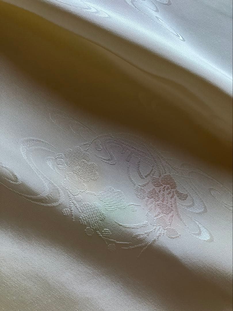 伊と幸　三眠蚕　正絹　最高峰　お襦袢反物