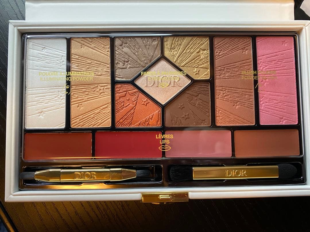 8日まで値下★新品未使用★2025年ホリデー限定★Dior クリスマスパレット