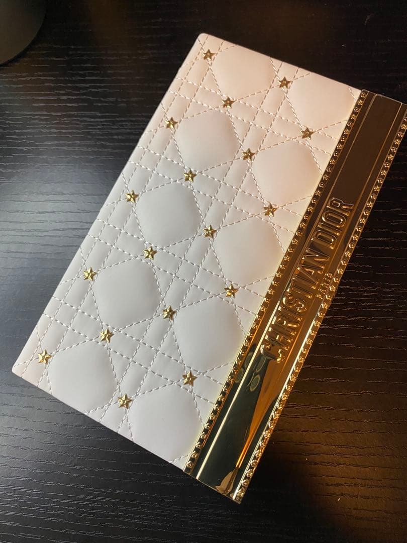 8日まで値下★新品未使用★2025年ホリデー限定★Dior クリスマスパレット