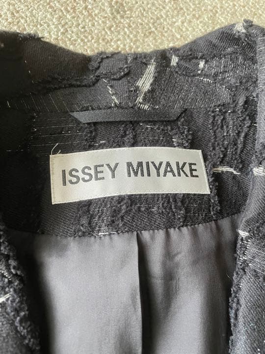 ISSEY MIYAKE イッセイミヤケ ジャケット ブラック