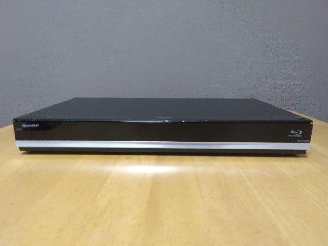SHARP ブルーレイレコーダー T1800 3番組同時録画　　安心保証付