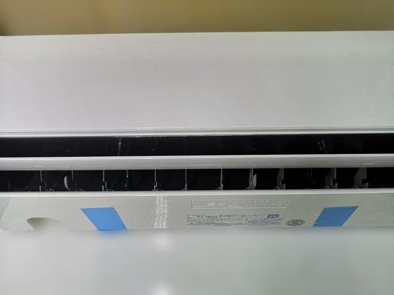 神奈川県内は無料工事、配送付き、室外機セット)10畳 2018年式 保証あり