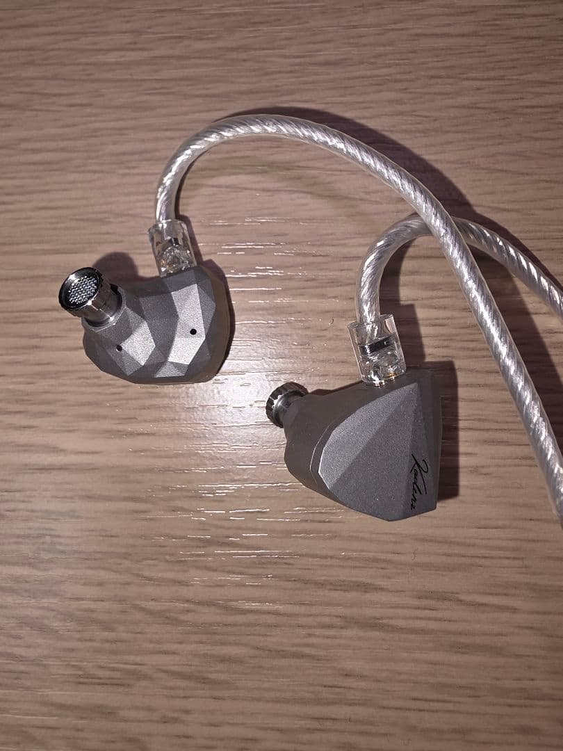 水月雨 Moondrop Kadenz ムーンドロップ カデンツ イヤホン 有線