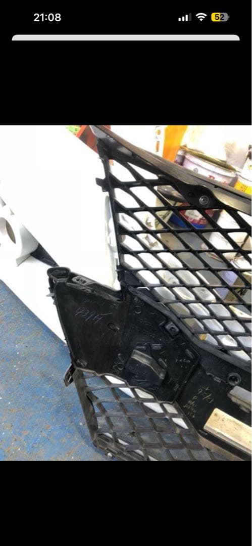 210 クラウンアスリート　フロントグリル