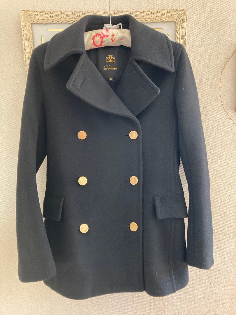 KLMです　美品drawer 黒ピーコート　金ボタン38
