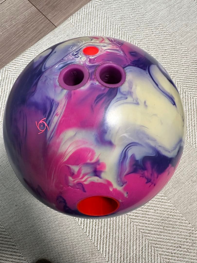 アイオンマックス　15ポンド　ボウリングボール