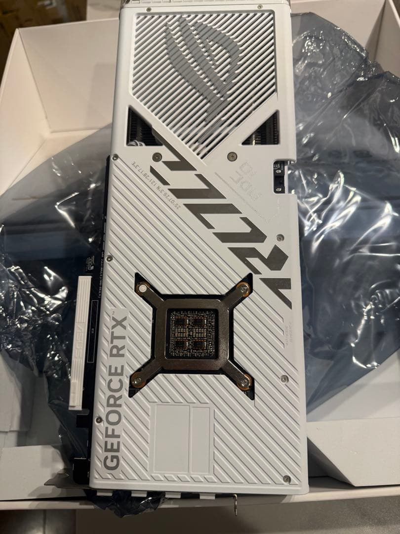ASUS ROG RTX4090 ホワイト 白色モデル 美品 元箱付
