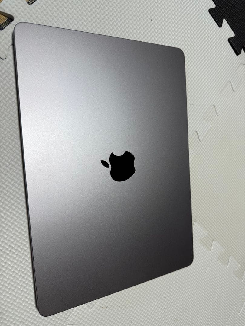 【箱あり】MacBookAir M2 16GB 256GB 13.6inch